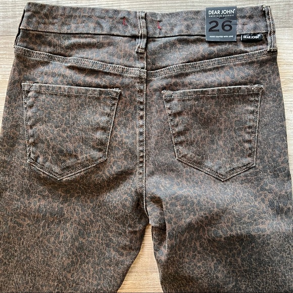 3/$25  NWT Dear John leopard print jeans 26 - Picture 5 of 12
